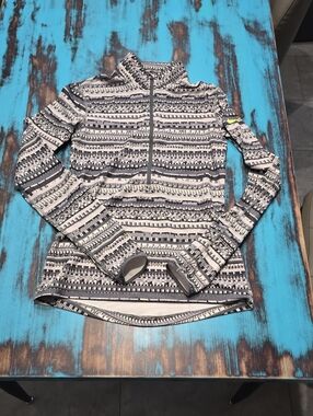 Nike Black & White Geometric Quarter-Zip Pullover